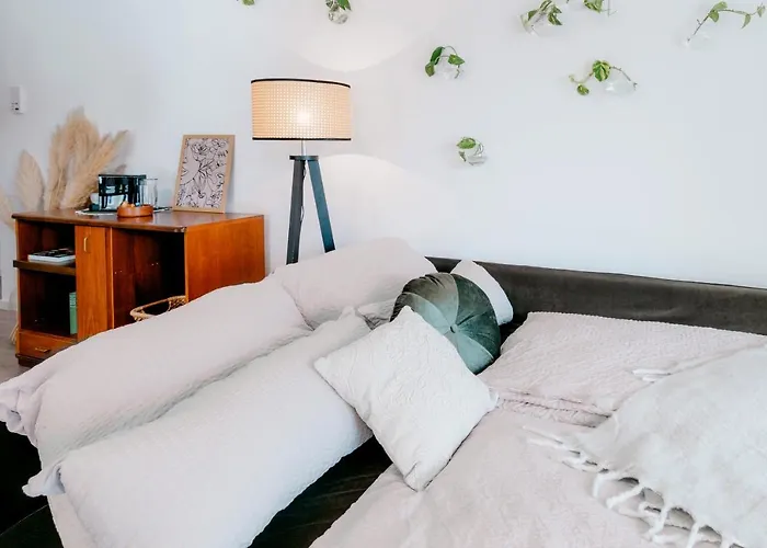 Gruene Wohnoase - Stilvoll - Balkonidylle - Zentrum