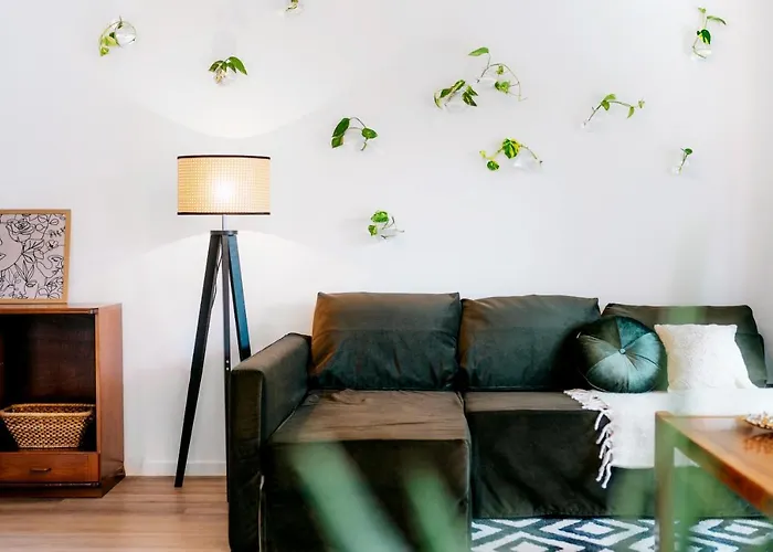 Gruene Wohnoase - Stilvoll - Balkonidylle - Zentrum * ノイヴィート